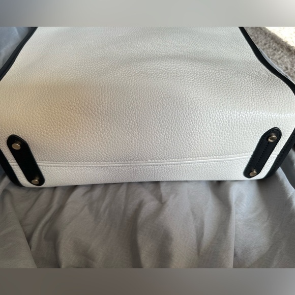 Disney X Kate Spade Aristocats large tote - Picture 8 of 11